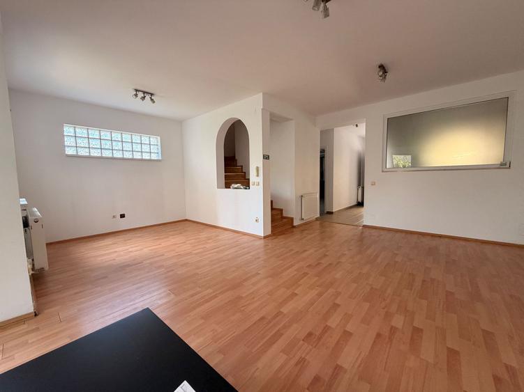 CASA + GARAJ | CURTE LIBERA