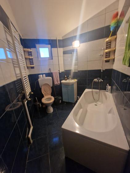 Navodari (Sud)- 2 camere decomandate 54mp, mobilat-utilat, 55.000euro