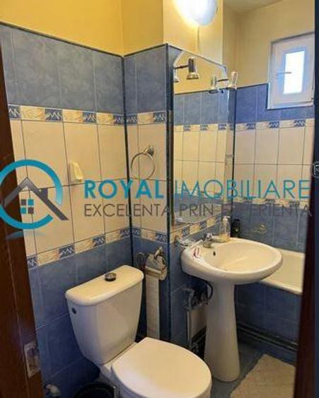 Royal Imobiliare - Vanzare apartament 4 camere zona 9 Mai