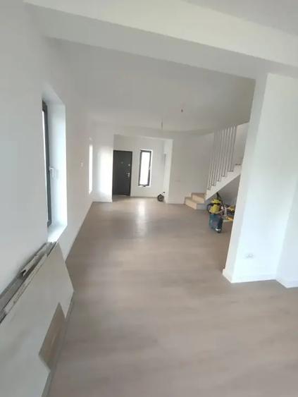 Vila superba tip duplex mutare imediata Pallady metrou Republica