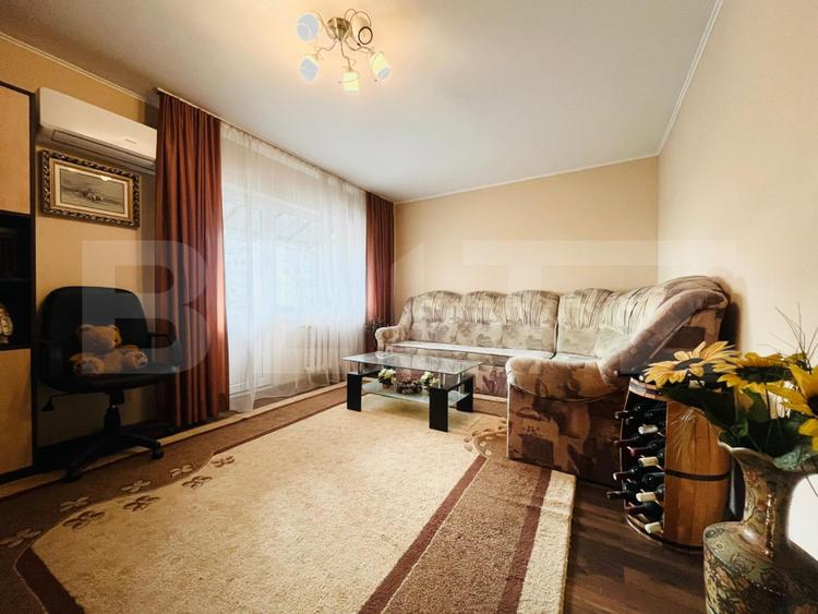 Apartament decomandat, 2 camere, 52 mp, mobilat zona - Rogerius