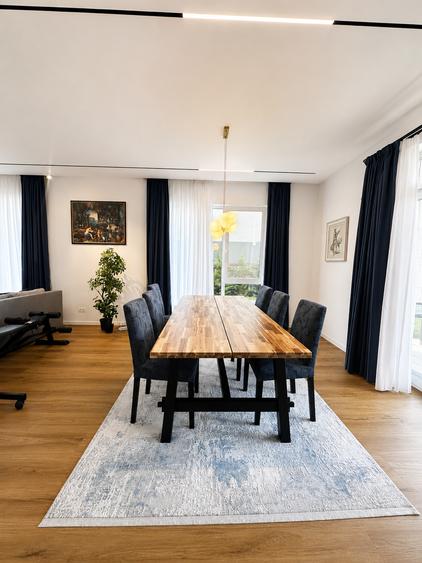 Vila individuala de vanzare 4 camere zona Tunari