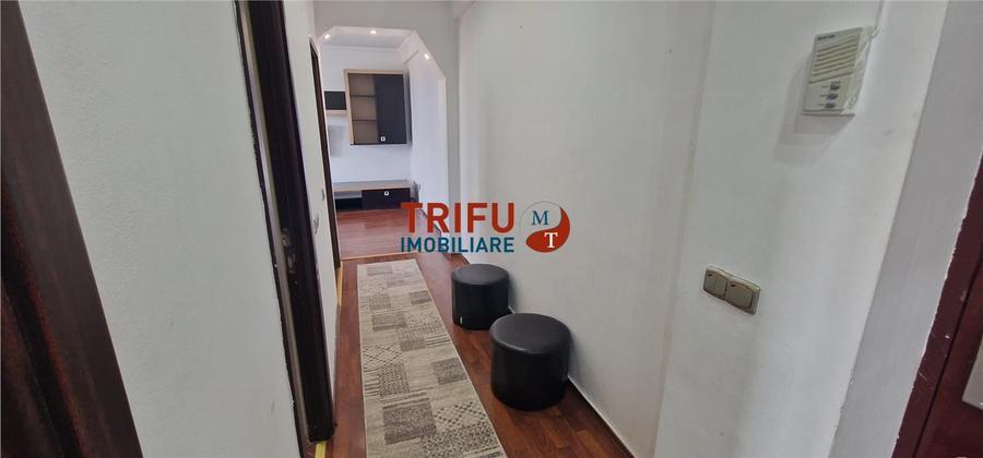 Apartament 3 camere de inchiriat zona Centru