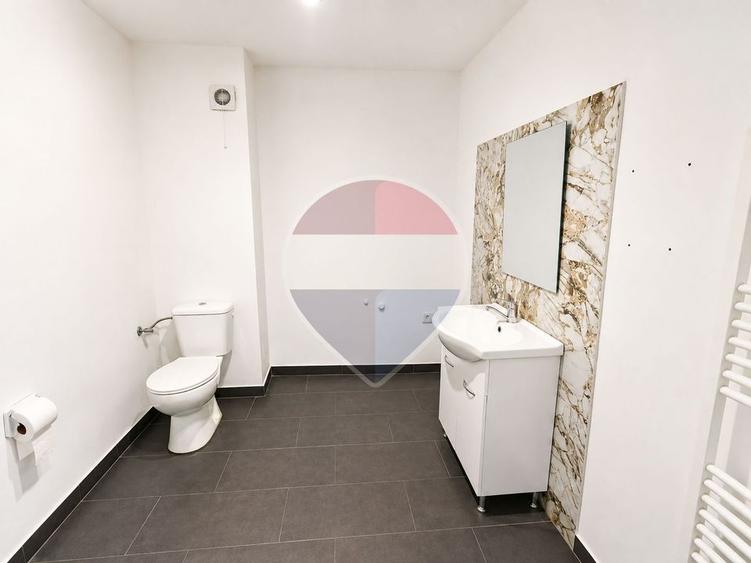 Clădire individuală pentru birouri, 200 mp, 5 parcări, Gheorgheni