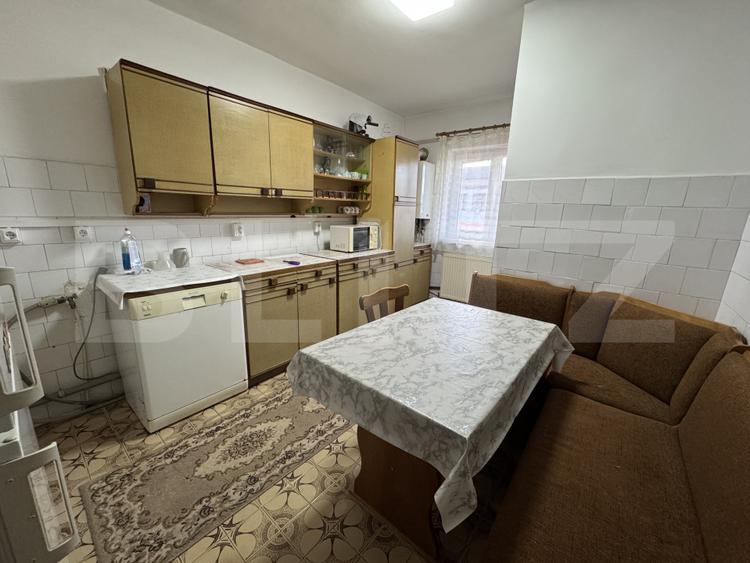 Apartament de închiriat, cu 3 camere, Zalau