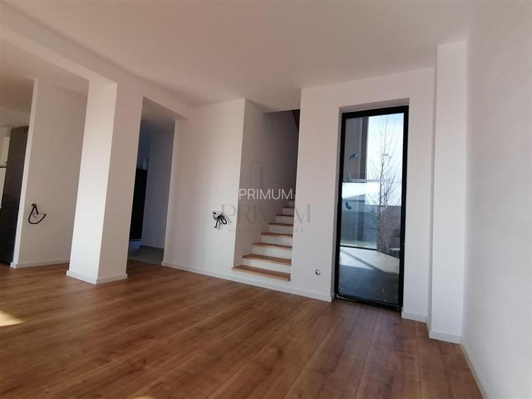 Duplex modern - design deosebit - zona foarte buna - 3 dormitoare - 24