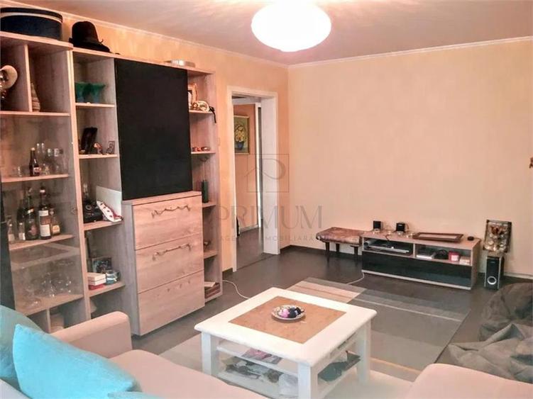LIPOVEI | 3 CAM | DECOMANDAT | ET.2 | 2 BAI | 2 BALCOANE | ANVELOPAT | RENOVAT |