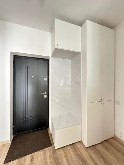 Apartament modern cu terasă și parcare, zona Vivo.