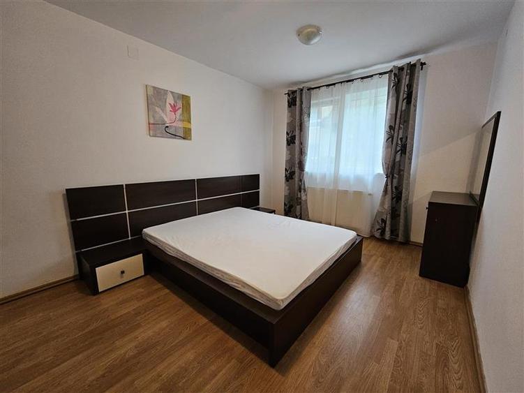 Casa cu 4 camere de inchiriat in Green Valley