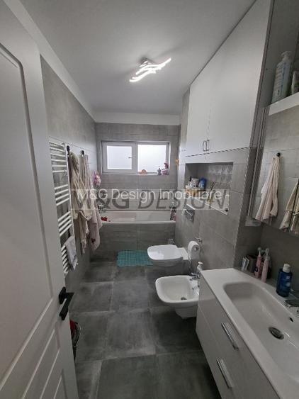 3 camere  bloc nou, 80 mp utili , balcon de 20 m - 13
