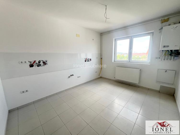 Apartament trei camere de vanzare Sebes-Petresti - 3