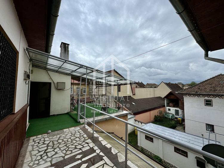 Apartament si spatiu comercial in zona centrala, 150mp utili, garaj - 18