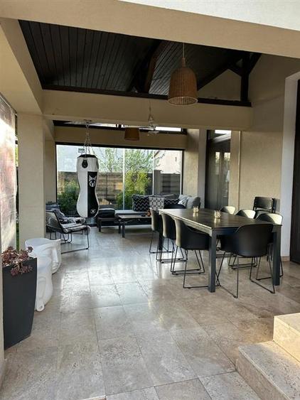 Vila eleganta P+1+M Pipera str Costache Radu