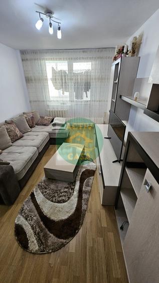 Apartament de vanzare, 3 camere, etaj 1