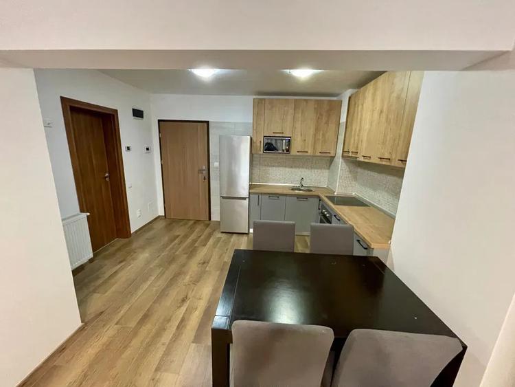 Apartament modern 2 camere Intre lacuri cu parcare