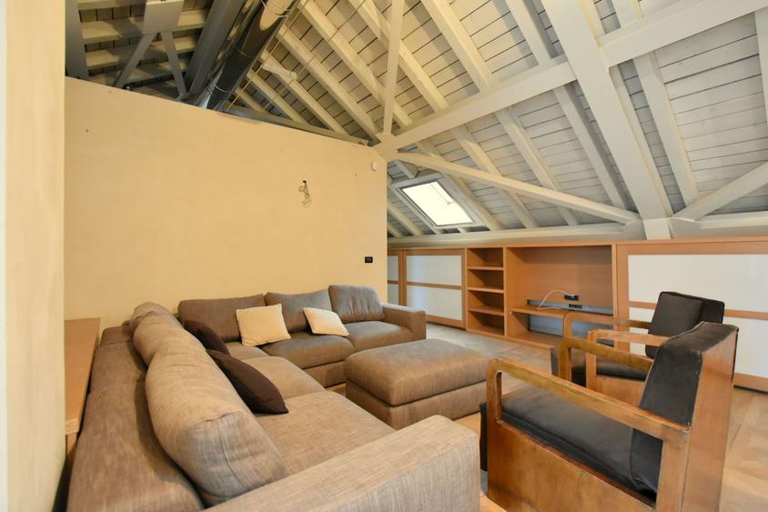 Penthouse de inchiriat - zona Centrala