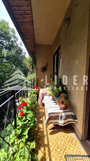 Vanzare apartament 4 camere 120 mp+studio la demisol+garaj, zona centrala