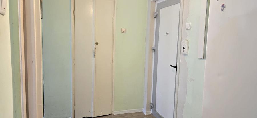 Apartament cu 1 cameră, decomandat, str. Fântânele – lângă Profi!