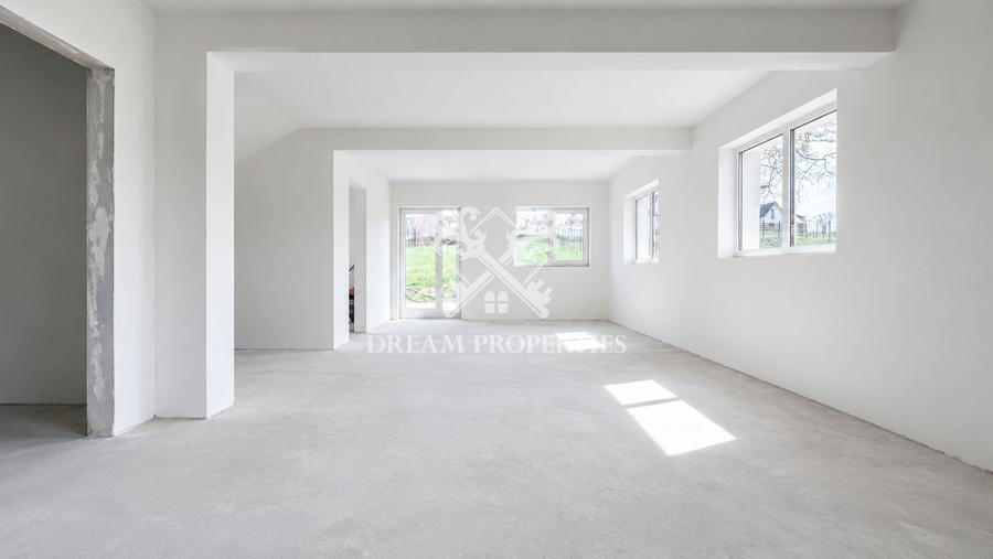 Casă individuală 4 camere, 3 bai, teren 694 mp, zona Criseni Dezmir