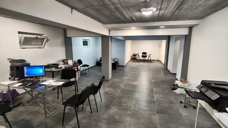 Spatiu comercial / birouri / depozitare - 128.6 mp - 3 locuri parcare in pret