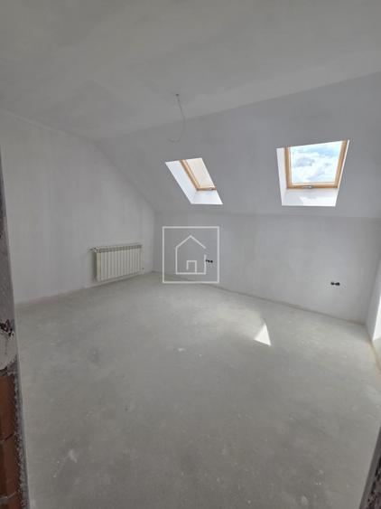 Casa noua cu 5 camere in centrul Sura Mica – moderna, premium