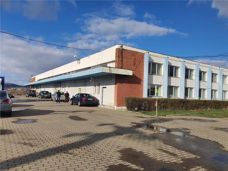 Hala depozitare/productie 214mp,birouri 150mp,cu acces tir in zona Ind.Est