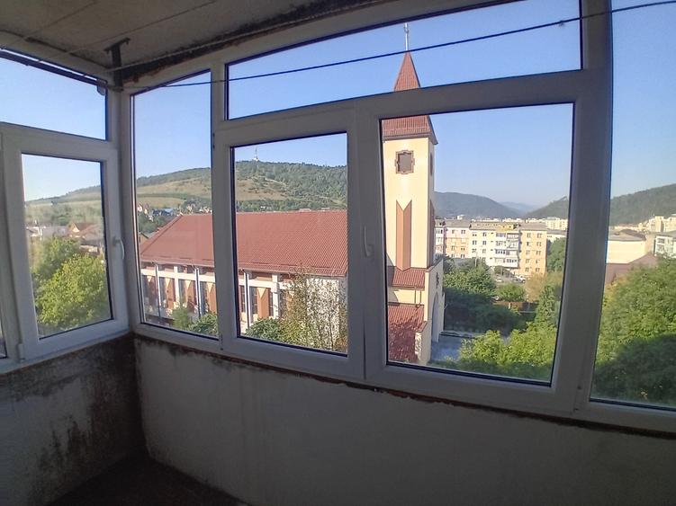 Apartament 3 camere 71,18 mp decomandat etaj 4 Calea Romanului