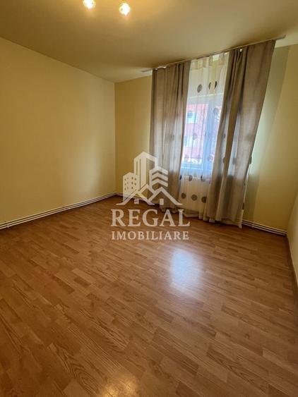 Apartament 4 camere de vânzare – Micro 5 | Etaj 1 | 80 mp