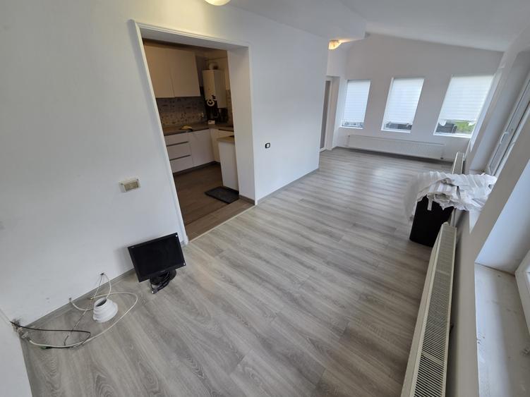 Casa 75mp, 100mp teren, , zona Plopi,comision 0%!