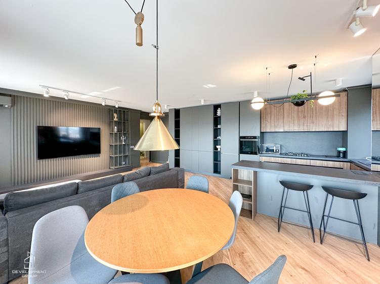 Apartament elegant cu suprafata generoasa | 4 City North | 2 Parcari - Mobilat