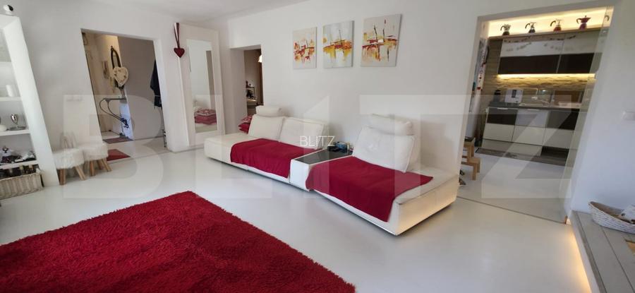Proprietate Exclusivistă: 2 Case, Piscină și Teren de Tenis pe 3833 mp - 8