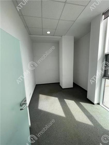 Spatiu comercial 230 mp locuri de parcare Shopping City din Sibiu