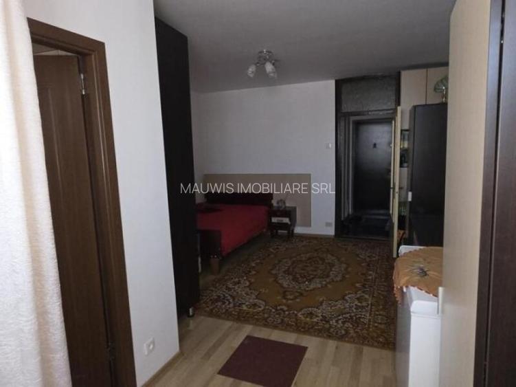 Iancului / Elev Stefanescu /  bl 1980 / 5 min Metrou / - 2