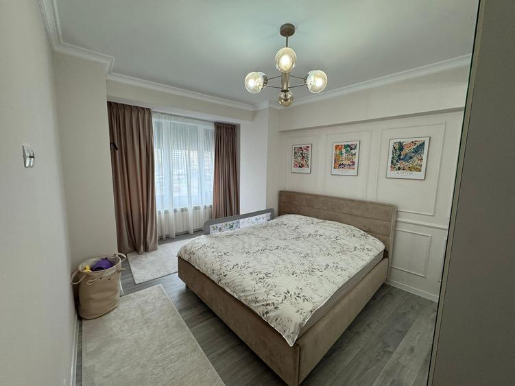 Apartament 4 camere bloc nou renovat de lux