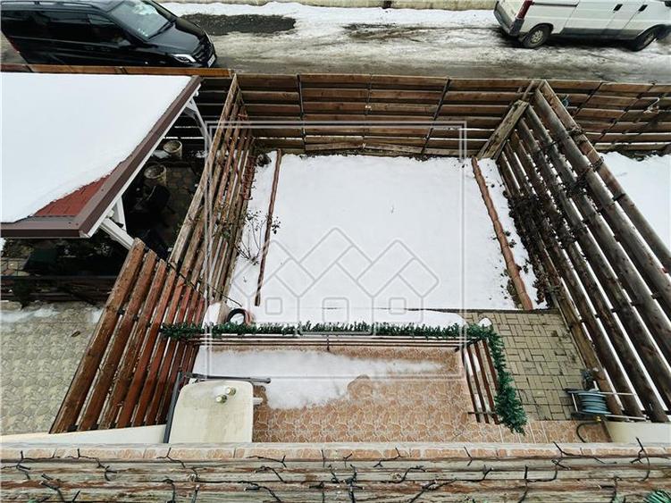 Casa insiruita, 117 mp utili, gradina + 2 locuri de parcare