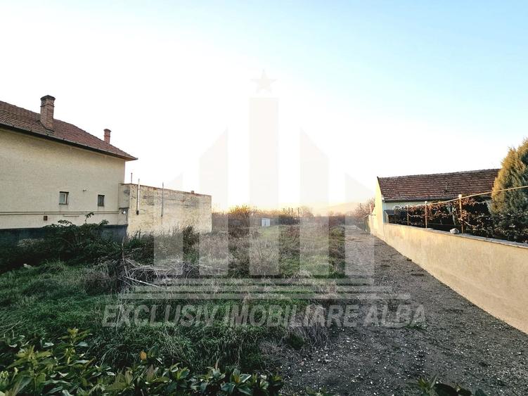 Teren intravilan | De vanzare | 2950 mp | 22 ml deschidere | Partos