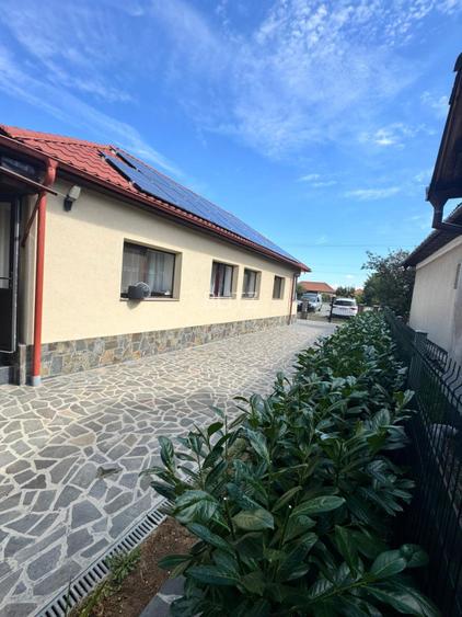 Casa de vanzare, 220 mp, zona Ardusat - 4