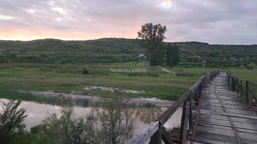 Teren de vanzare in orasul Urlati - 8