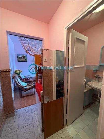 Royal Imobiliare - Vanzare apartament zona Vest - 7