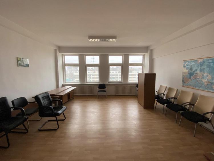 Spațiu birouri, 3500 mp, zona Lapus