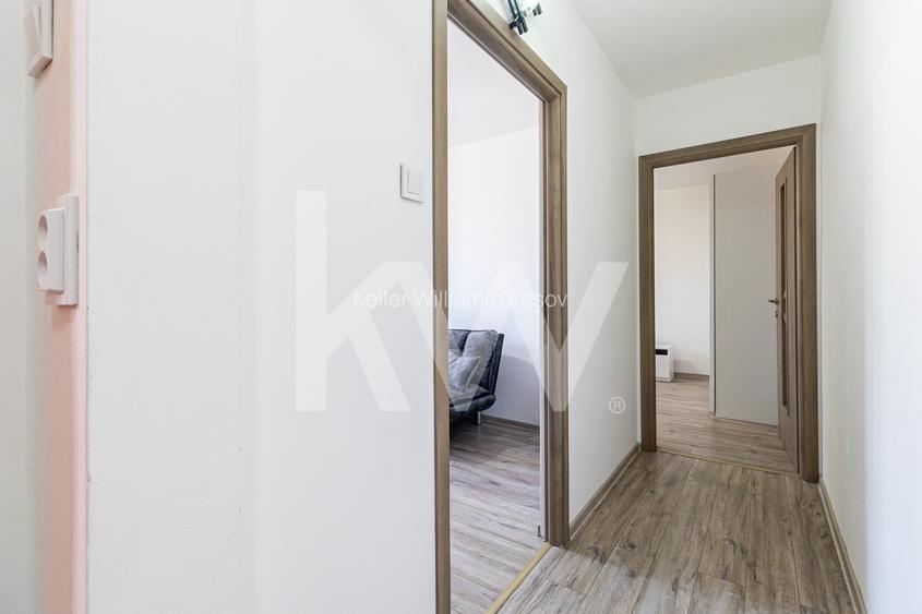 Vânzare apartament cu 3 camere, decomandat - strada Codrul Cosminului - 15