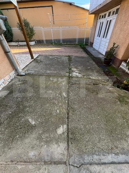 Casa cu 6 camere in Soimus