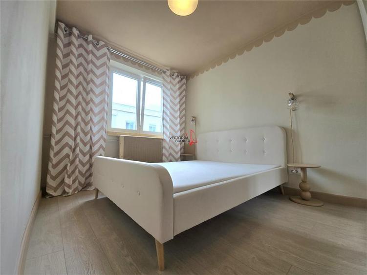 Prima inchiriere, complet renovat și utilat – zonă excelentă, Bar