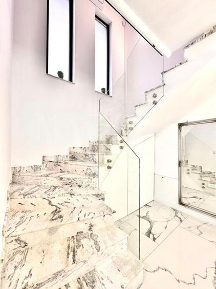 Casa 4 camere de vanzare in Dezmir
