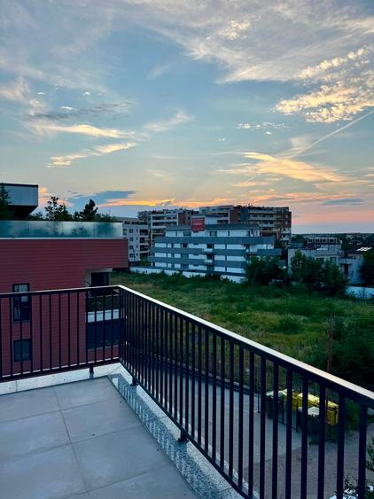 Penthouse cu 4 camere | Prima închiriere | Bloc nou | Parcare subterană inclusă