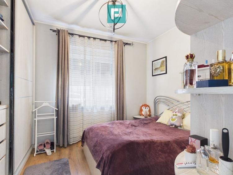 Apartament cu 2 camere și curte ultracentral