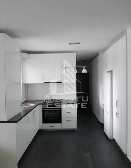 Apartament 3 camere bloc nou Aradului