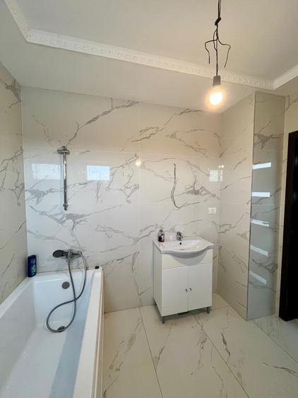 Tomis Plus Palazu Mare Penthouse lux 3 camere 2 terase 438MP vedere lac si mare