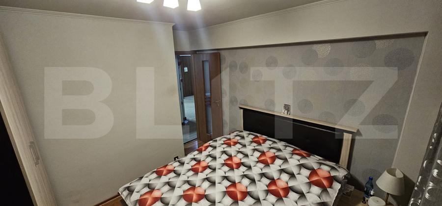 Apartament 3 camere, decomandat 70 mp, zonă centrală – Deva