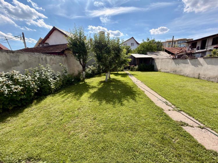Casă spațioasă P+1 cu demisol, 230 mp, garaj si teren 626 mp – Brestei